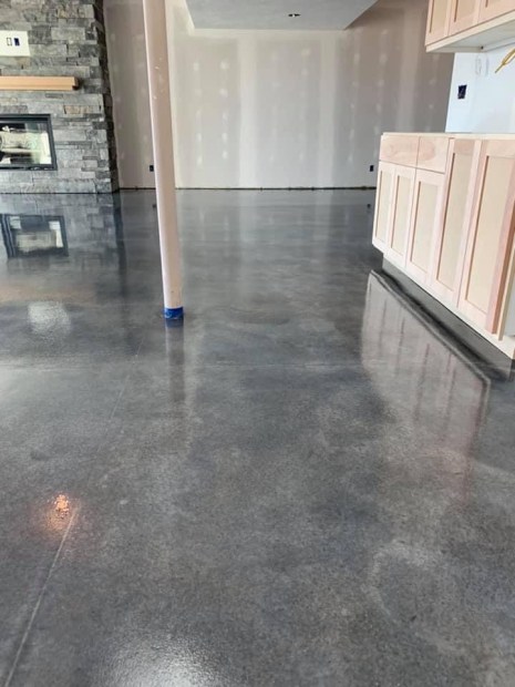 Polished Concrete Restoration in Scottsdale: Re-Polishing Worn Floors